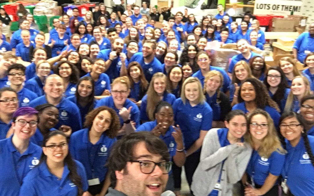 Golden Apple Scholars Volunteer at Bernie’s Book Bank