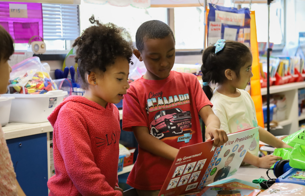 Kids reading